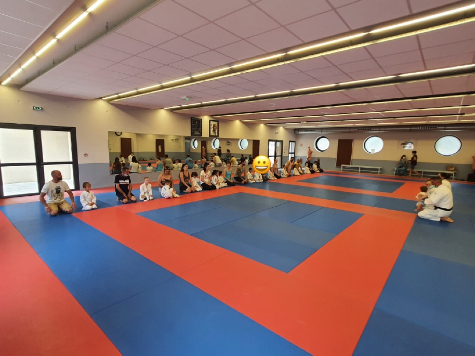 parents enfants sur le tatami au Judo Club Stéphanois